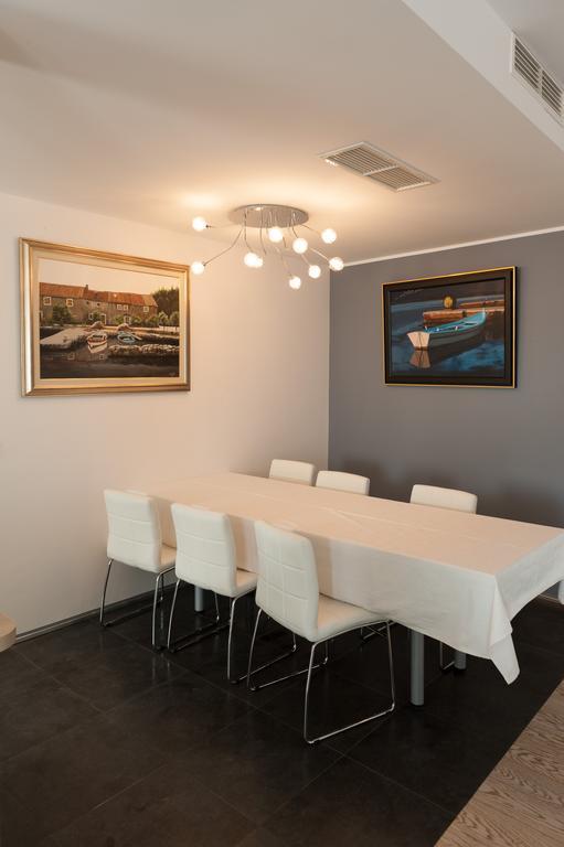 زادار Penthouse Apartment الغرفة الصورة