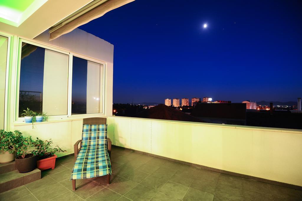 زادار Penthouse Apartment الغرفة الصورة