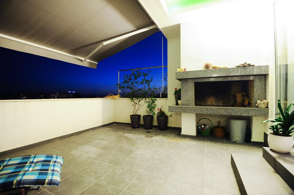 زادار Penthouse Apartment الغرفة الصورة